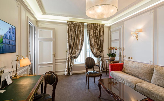 Hôtel Regina Louvre