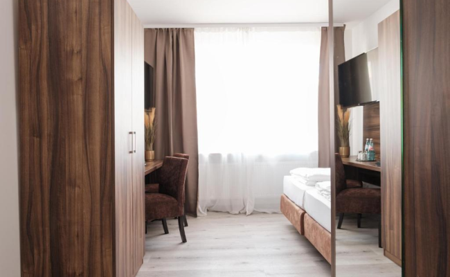 the sQuare hotel