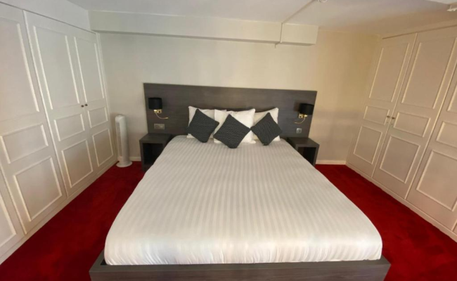 La Bourse Hotel
