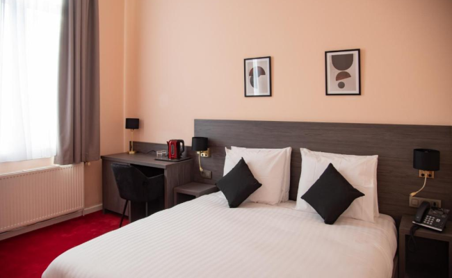 La Bourse Hotel