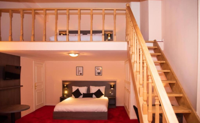 La Bourse Hotel