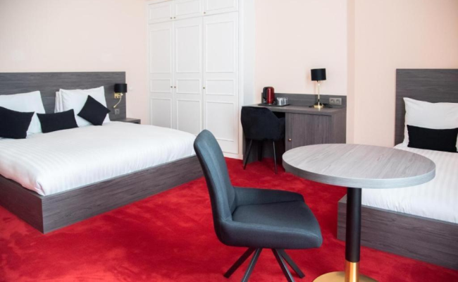 La Bourse Hotel