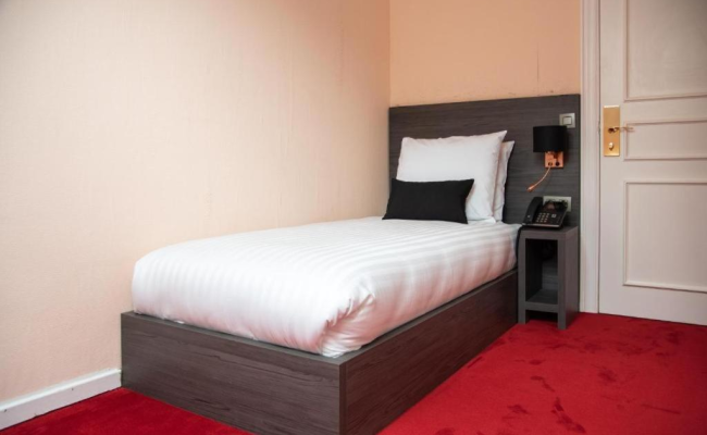 La Bourse Hotel