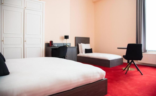 La Bourse Hotel
