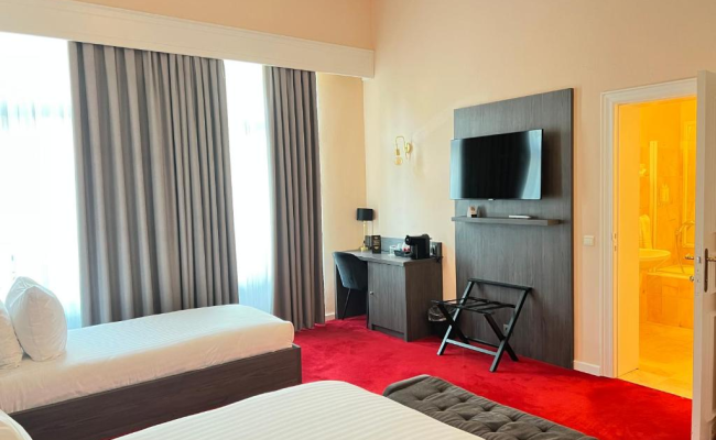 La Bourse Hotel