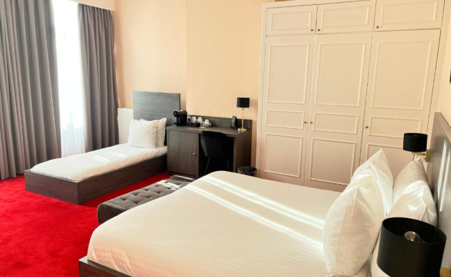 La Bourse Hotel