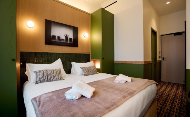 6 VH Hotel