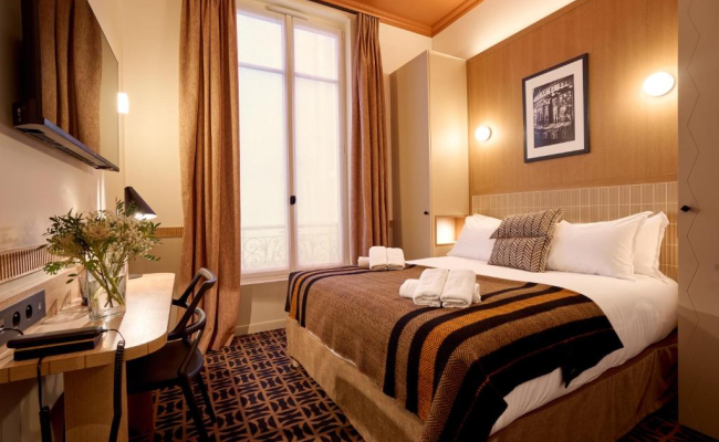 6 VH Hotel