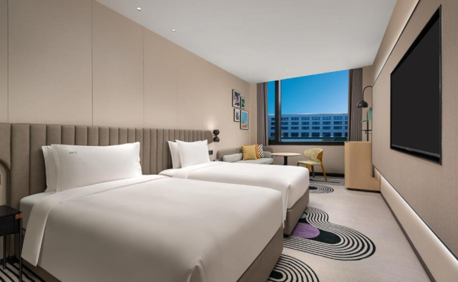 Holiday Inn Shanghai Pudong Airport, an IHG Hotel