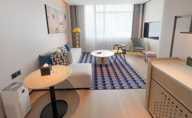 Holiday Inn Shanghai Pudong Airport, an IHG Hotel