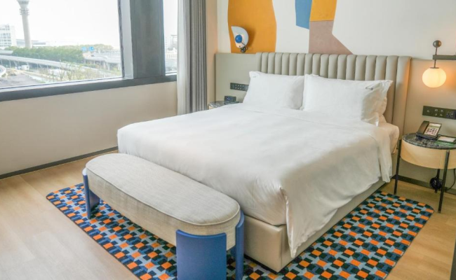 Holiday Inn Shanghai Pudong Airport, an IHG Hotel