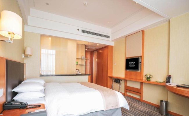Ramada Plaza Shanghai Pudong Airport