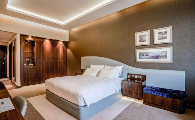 Radisson Blu Hotel, Dubai Waterfront