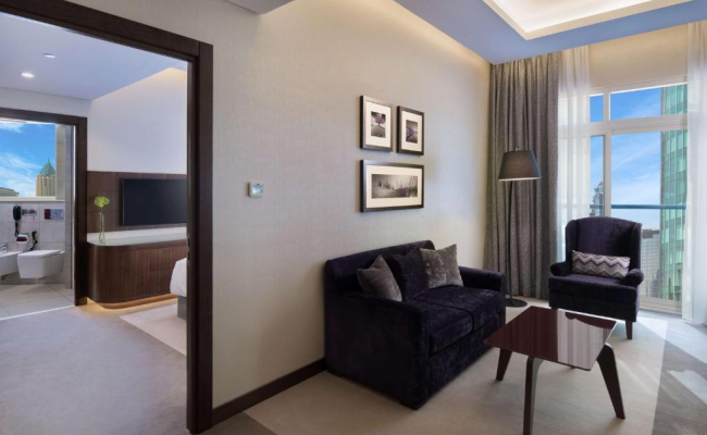 Radisson Blu Hotel, Dubai Waterfront