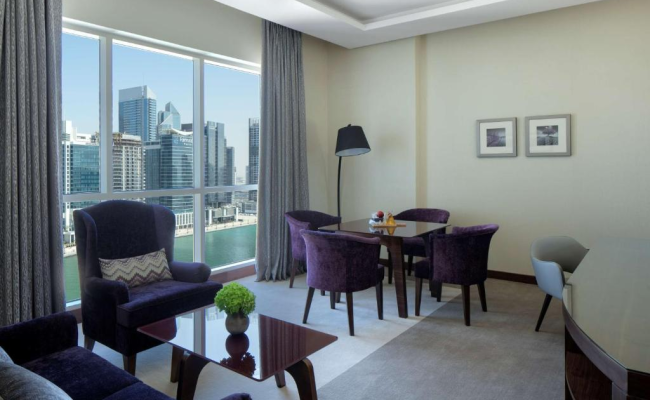 Radisson Blu Hotel, Dubai Waterfront
