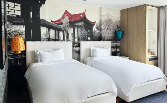 Hotel Indigo Shanghai On The Bund by IHG