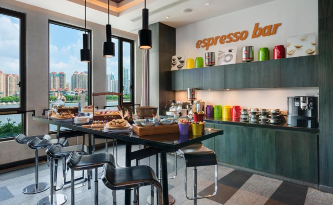 Hotel Indigo Shanghai On The Bund by IHG