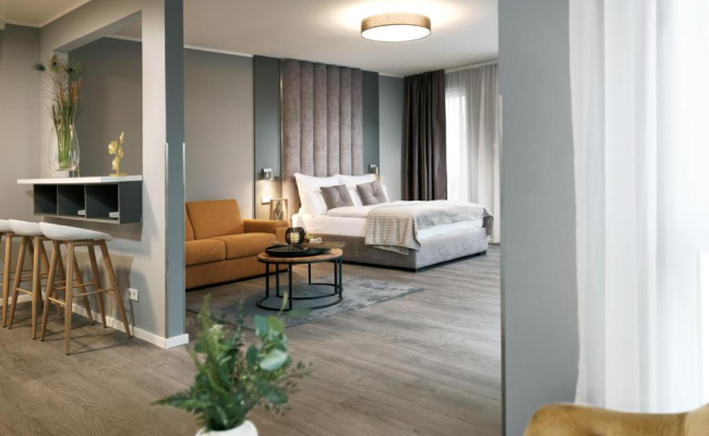 THE ROOMS – Hotel & House