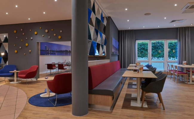 Holiday Inn Express Cologne Troisdorf, an IHG Hotel