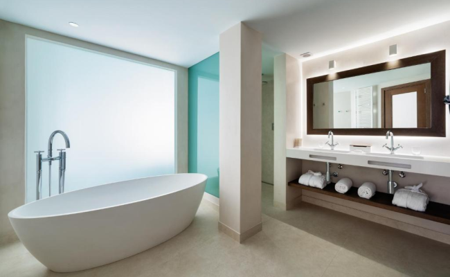 Lamaro Hotel
