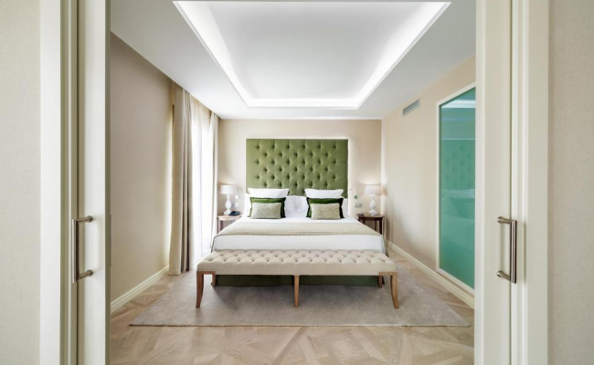Lamaro Hotel