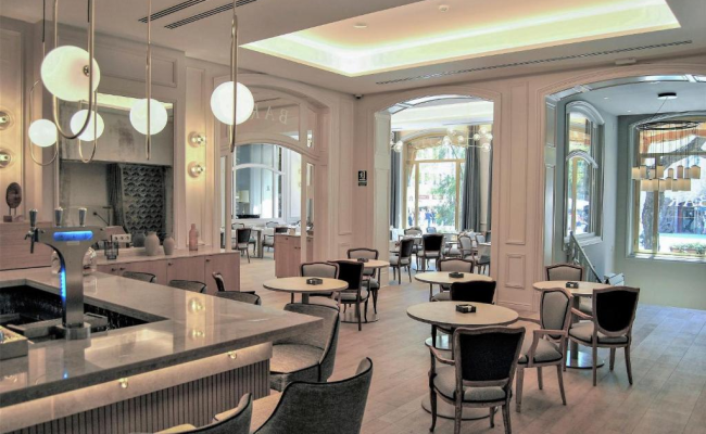Lamaro Hotel