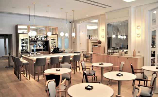 Lamaro Hotel