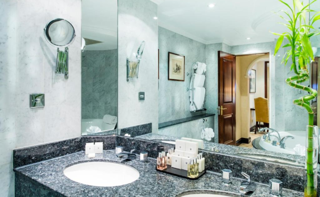 Millennium Gloucester Hotel London