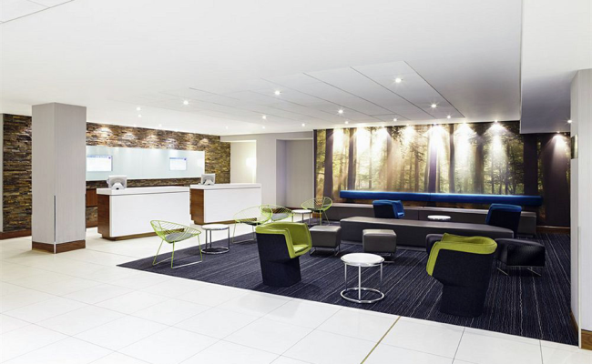 Novotel London West