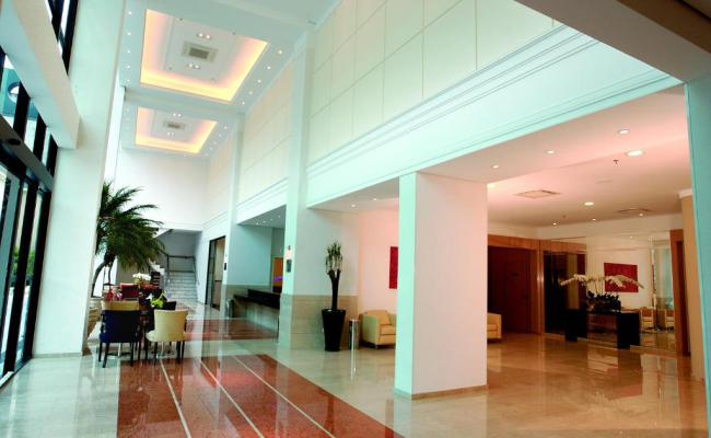 Luz Plaza