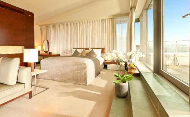 Dorint Hotel am Heumarkt Koln