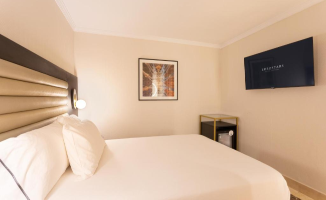 Eurostars Cristal Palace