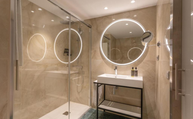 Eurostars Cristal Palace