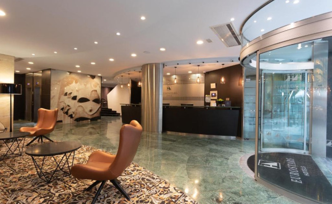 Eurostars Cristal Palace