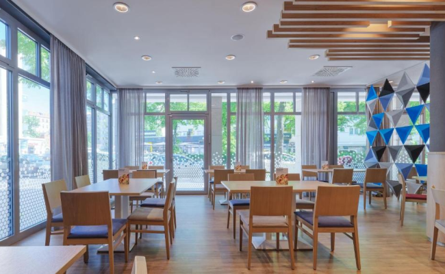 Holiday Inn Express Berlin City Centre