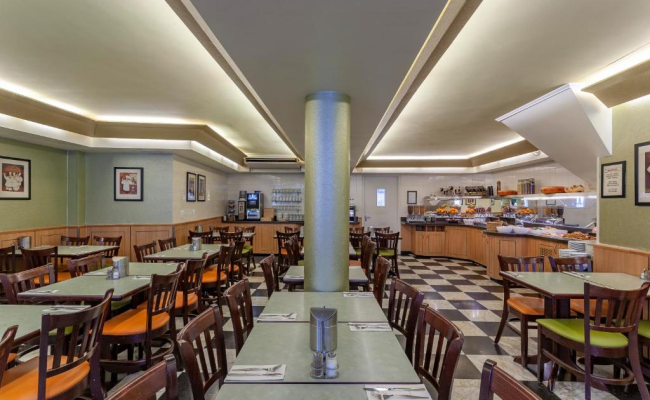 Avenue Hotel