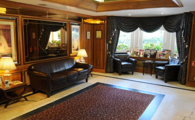 Best Western Burns Hotel