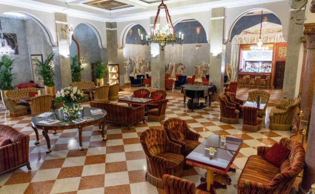 Due Torri Hotel