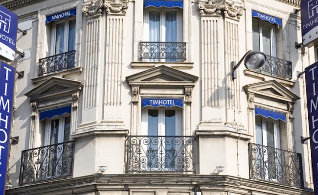 Hotel AT Gare du Nord