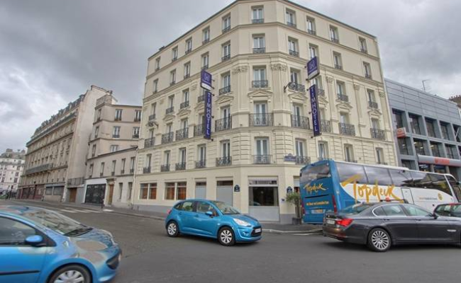 Hotel AT Gare du Nord