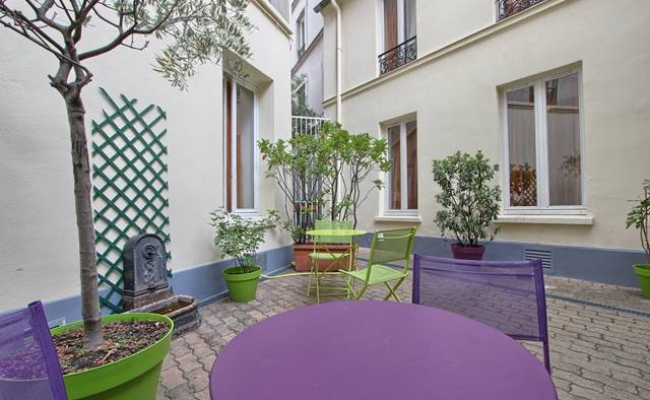 Hotel AT Gare du Nord