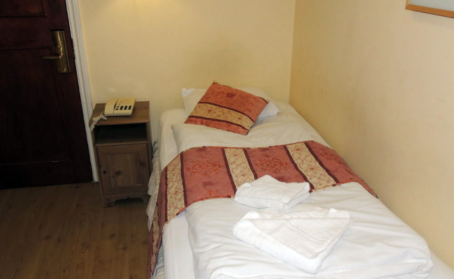 Dolphin Hotel