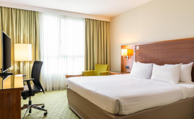 Courtyard by Marriott Paris Saint Denis Hotel