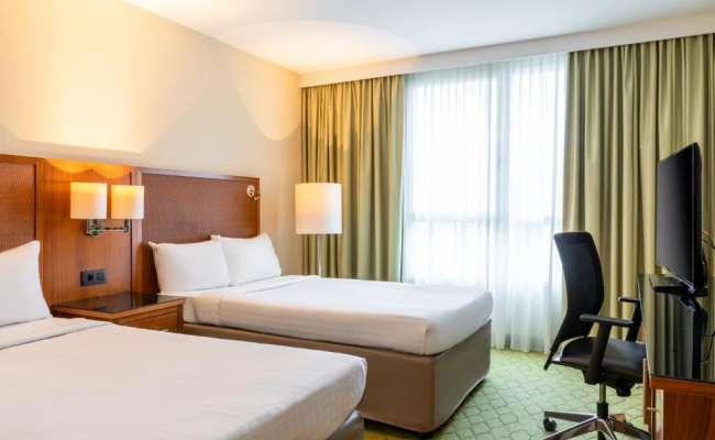 Courtyard by Marriott Paris Saint Denis Hotel