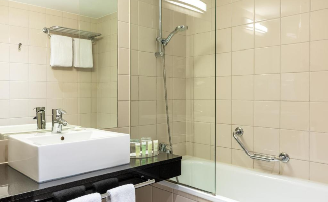 Courtyard by Marriott Paris Saint Denis Hotel