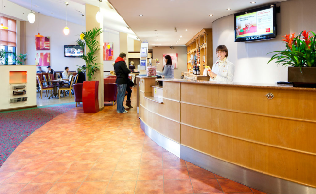 ibis London Gatwick Airport