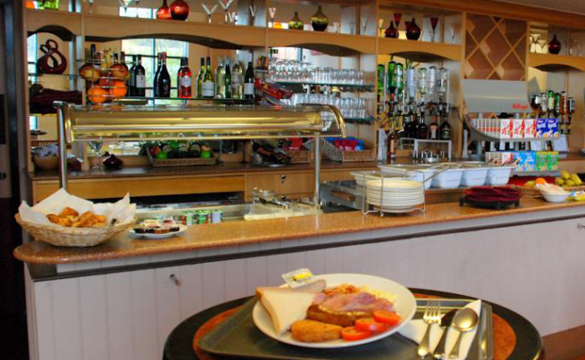 ibis London Gatwick Airport