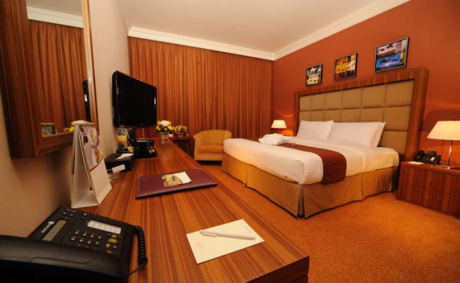 City Seasons Al Hamra Hotel