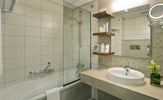 City Seasons Al Hamra Hotel