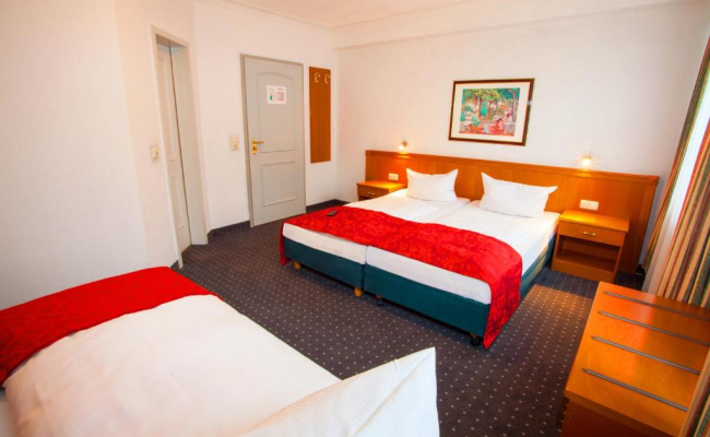 INA Hotel Royal